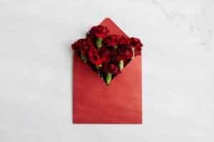 An-envelope-with-roses