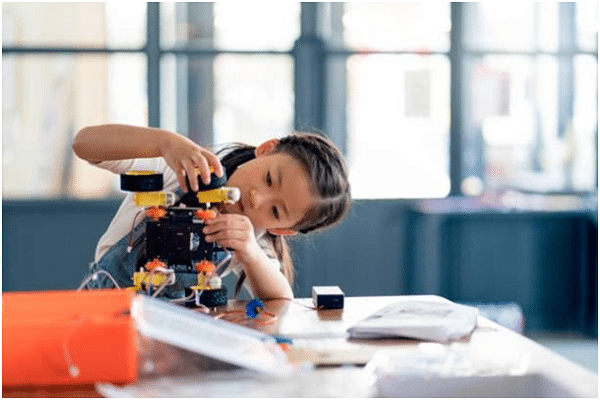 Robotics Teaching Materials in Skill Development