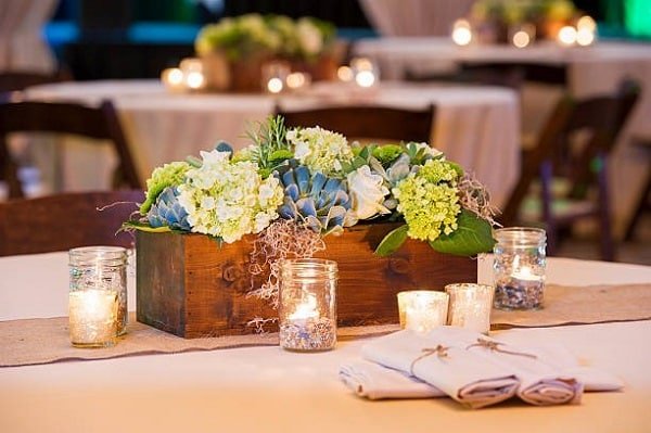 Should All Wedding Centerpieces Be the Same