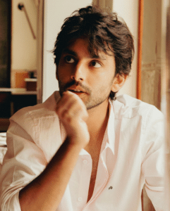 Himansh Kohli Biography