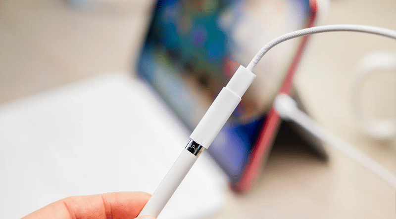 Apple pencil with USB-C Adapter